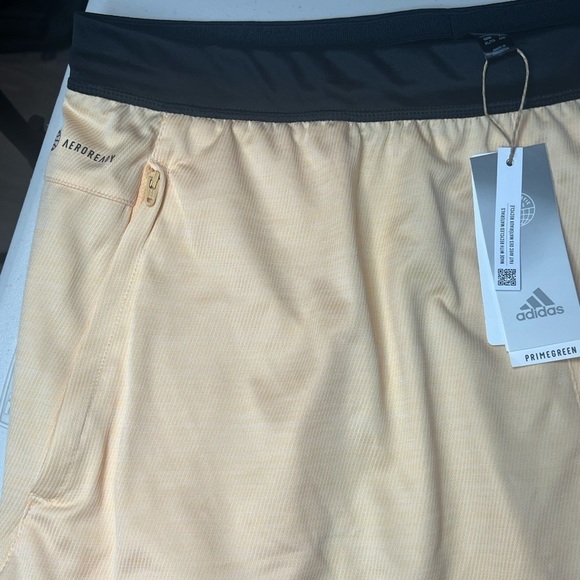 NWT Adidas XL Axis Knit 3.0 Aeroready Primegreen Pulse Amber Training Shorts - Picture 2 of 10